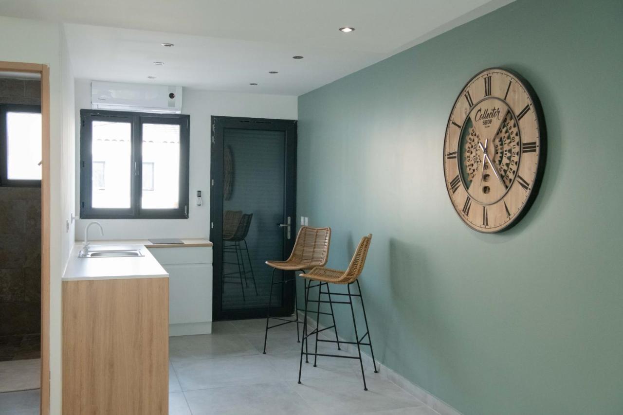 Studio Meuble Avec Terrasse Port-de-Bouc Ngoại thất bức ảnh