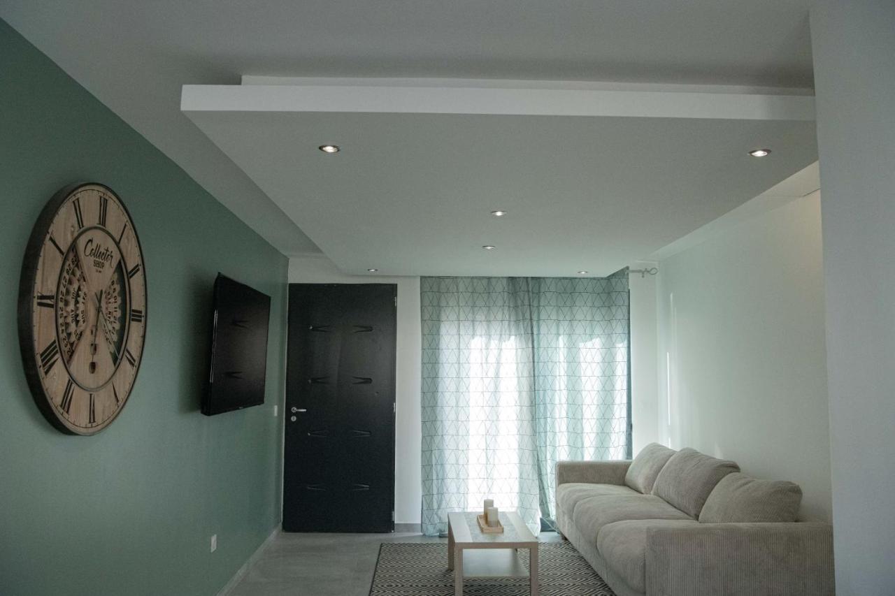 Studio Meuble Avec Terrasse Port-de-Bouc Ngoại thất bức ảnh